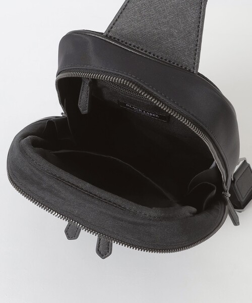 BLACK LABEL CRESTBRIDGE(ブラックレーベル・クレストブリッジ)の「ナイロンコンビカルゼシャドークレストブリッジチェックビジネスボディバッグ(ボディバッグ/ウエストポーチ・メンズ・ネイビー/ブラック・FREE)」の6枚目の写真