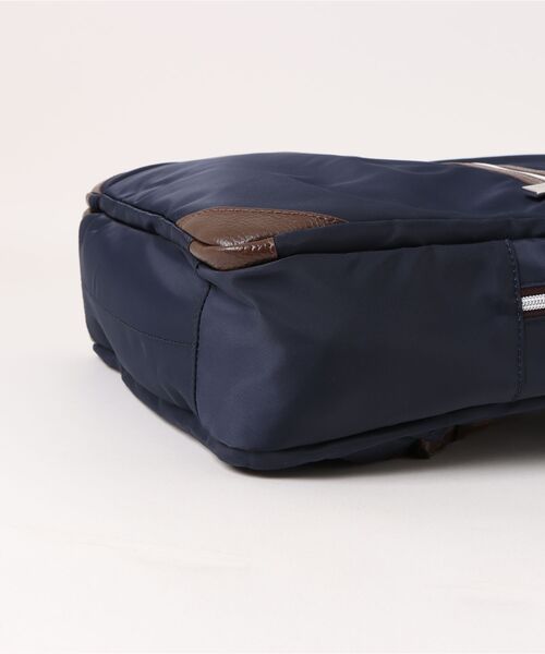 Orobianco（オロビアンコ）の「ビジネスリュック プレーファミリア 91334（ビジネスバッグ・メンズ・ブラック/ネイビー・FREE）」の4枚目の写真