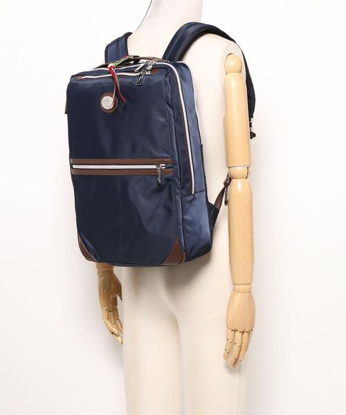 Orobianco（オロビアンコ）の「ビジネスリュック プレーファミリア 91334（ビジネスバッグ・メンズ・ブラック/ネイビー・FREE）」の6枚目の写真