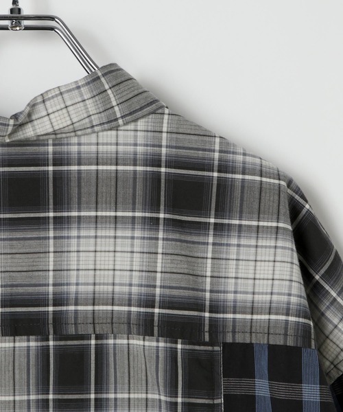 BAYFLOW(ベイフロー)の「リメイクライクシャツ(シャツ/ブラウス・メンズ・ブルー/ベージュ・FREE)」の17枚目の写真