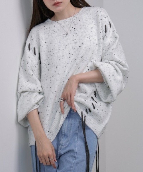 Bab（バブ）の「チョコチップ風ネップ 編み上げニットトップス（ニット/セーター・レディース・ベージュ/ライトグレー/サンドベージュ/ブルー・FREE）」の2枚目の写真