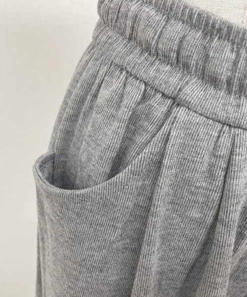 DAY CLOSET（デイ クローゼット）の「【大きいサイズ有/調節紐付き/美シルエワンタック】ベーシックイージースウェットニットパンツ ルームウェア（スウェットパンツ・レディース・グレイッシュベージュ/グレー/ダークグレー/ブラック/キナリ・S/XL/M/L）」の16枚目の写真