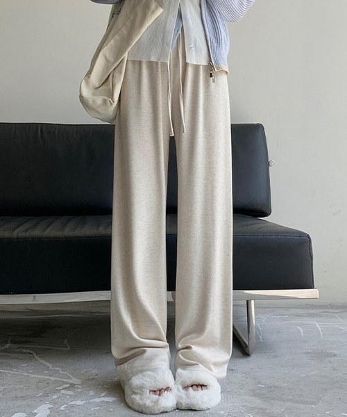 DAY CLOSET（デイ クローゼット）の「【大きいサイズ有/調節紐付き/美シルエワンタック】ベーシックイージースウェットニットパンツ ルームウェア（スウェットパンツ・レディース・グレイッシュベージュ/グレー/ダークグレー/ブラック/キナリ・S/XL/M/L）」の20枚目の写真