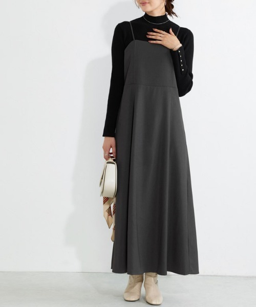 Pierrot（ピエロ）の「フレアキャミワンピース（ワンピース・レディース・ブラック/チャコール・PM/S/M/L）」の2枚目の写真