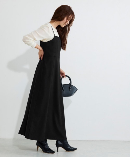 Pierrot（ピエロ）の「フレアキャミワンピース（ワンピース・レディース・ブラック/チャコール・PM/S/M/L）」の6枚目の写真