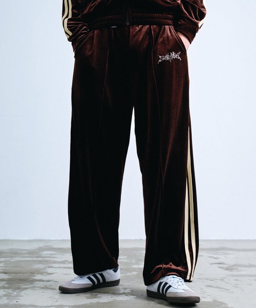 Revo.（レボ）の「［セットアップ対応］ワンポイント Y2K グランジロゴ刺繍 サイドラインテープ ベロア  カーブパンツ トラックパンツ（ジャージ）（その他パンツ・メンズ・アイボリー/ブラック/ブラウン・M/L）」の7枚目の写真