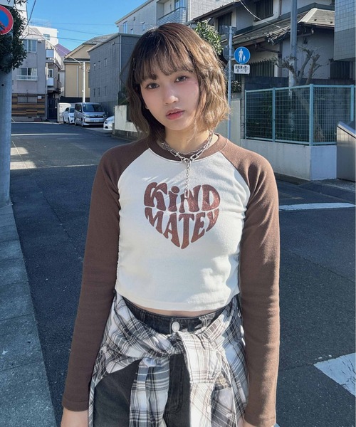 AS KNOW AS plus（アズノゥアズプラス）の「♪ラグランドロストロンT（Tシャツ/カットソー・レディース・ブラック/ダークグリーン/ブラウン/レッド/ブラウン系/レッド系/ネイビー・FREE）」の4枚目の写真