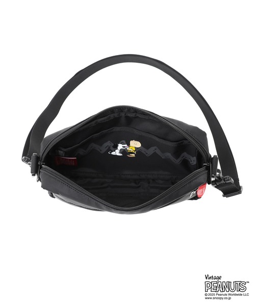 Manhattan Portage（マンハッタンポーテージ）の「JOGGER(L) JPN VER 2 FLIGHT NYLON BACKING PEANUTS 25（ショルダーバッグ・レディース・ブラック・X-SMALL）」の10枚目の写真