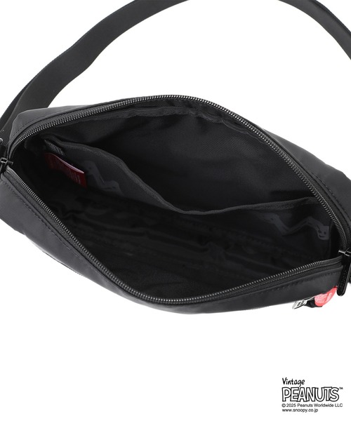 Manhattan Portage（マンハッタンポーテージ）の「JOGGER(L) JPN VER 2 FLIGHT NYLON BACKING PEANUTS 25（ショルダーバッグ・レディース・ブラック・X-SMALL）」の12枚目の写真