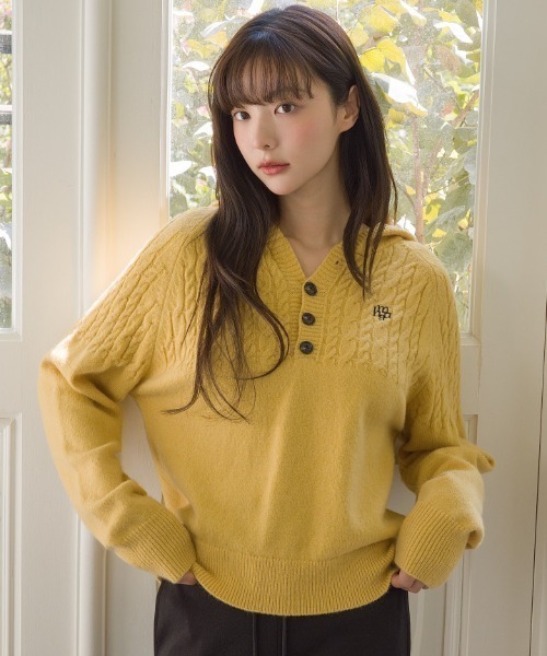 muahmuah(ムーアムーア)の「A'GEM/9 × .kom 『muah muah/ムーアムーア』 CABLE HALF OPEN HOOD KNIT/ハーフオープン ケーブルニット(ニット/セーター・レディース・アイボリー/カーキ/グレー/マスタード・FREE)」の20枚目の写真