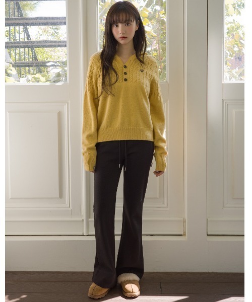 muahmuah(ムーアムーア)の「A'GEM/9 × .kom 『muah muah/ムーアムーア』 CABLE HALF OPEN HOOD KNIT/ハーフオープン ケーブルニット(ニット/セーター・レディース・アイボリー/カーキ/グレー/マスタード・FREE)」の22枚目の写真