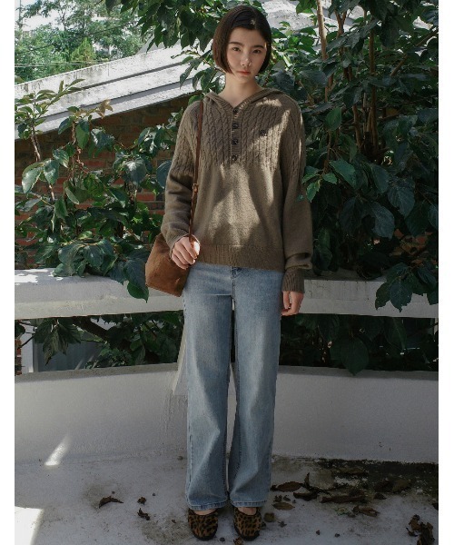 muahmuah(ムーアムーア)の「A'GEM/9 × .kom 『muah muah/ムーアムーア』 CABLE HALF OPEN HOOD KNIT/ハーフオープン ケーブルニット(ニット/セーター・レディース・アイボリー/カーキ/グレー/マスタード・FREE)」の16枚目の写真
