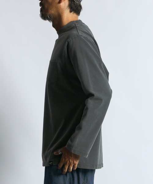 The DUFFER of ST.GEORGE(ザダファーオブセントジョージ)の「SNOW WASH PONTE L/SL TEE: ポンチ素材 スノー加工 ルーズフィットロンTEE(Tシャツ/カットソー・メンズ・スミクロ/ブルーグレー/グレイッシュベージュ/ブルー・LARGE/MEDIUM/SMALL/X-LARGE)」の17枚目の写真