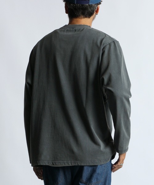 The DUFFER of ST.GEORGE(ザダファーオブセントジョージ)の「SNOW WASH PONTE L/SL TEE: ポンチ素材 スノー加工 ルーズフィットロンTEE(Tシャツ/カットソー・メンズ・スミクロ/ブルーグレー/グレイッシュベージュ/ブルー・LARGE/MEDIUM/SMALL/X-LARGE)」の20枚目の写真