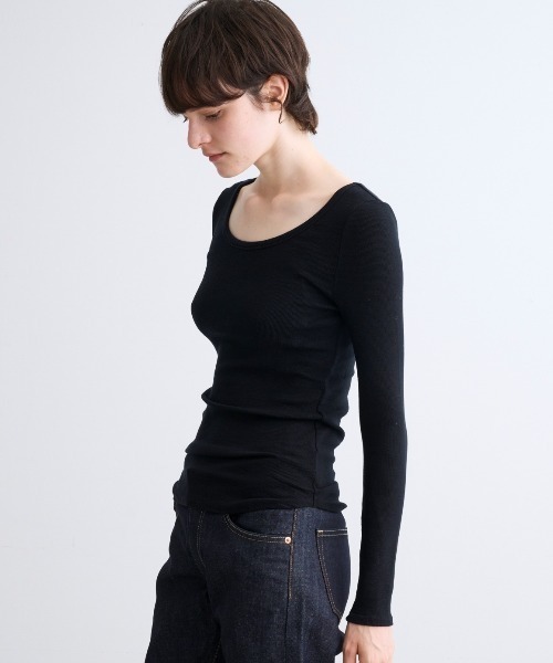 three dots(スリードッツ)の「レーヨンニットリブジャージー オープンクルーネック(Tシャツ/カットソー・レディース・ネイビー/ブラック/ホワイト・SMALL/MEDIUM)」の9枚目の写真