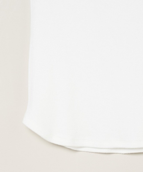 three dots(スリードッツ)の「レーヨンニットリブジャージー オープンクルーネック(Tシャツ/カットソー・レディース・ネイビー/ブラック/ホワイト・SMALL/MEDIUM)」の8枚目の写真