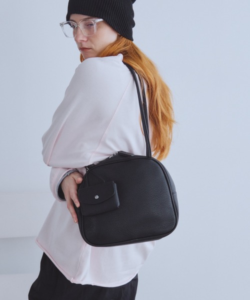 Auntie Rosa Holiday(アンティローザホリデー)の「スクエアロングショルダーバック(ショルダーバッグ・レディース・ブラック/ホワイト・FREE)」の10枚目の写真