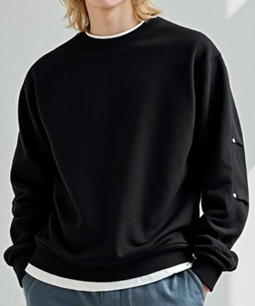 BENUSTA(ベヌスタ)の「A'GEM/9 × .kom 『BENUSTA /ベヌスタ』LAYERED METAL POINT SWEAT/レイヤードメタルポイントスウェット(Tシャツ/カットソー・メンズ・ブラック・XL/L)」の1枚目の写真