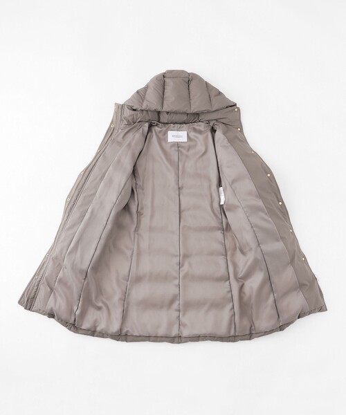 MACKINTOSH PHILOSOPHY（ﾏｯｷﾝﾄｯｼｭ ﾌｨﾛｿﾌｨｰ）の「【WEB&一部店舗限定】フーデッドロングダウン（ダウンジャケット/コート・レディース・ブラック/ダークネイビー/ベージュ系その他4・36/38）」の14枚目の写真