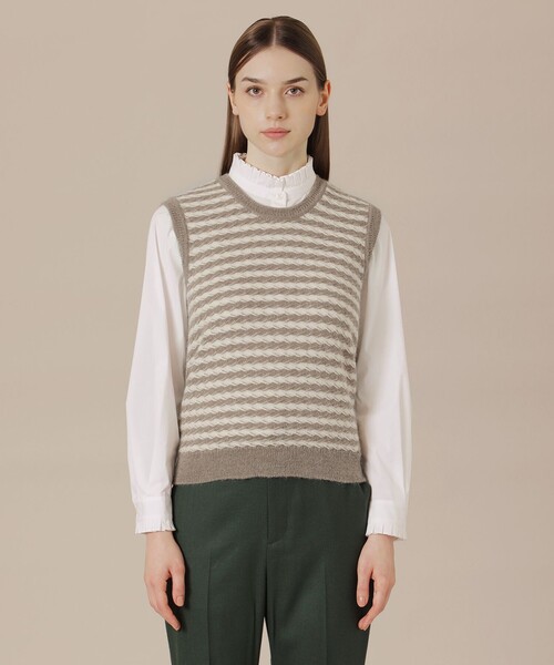 MACKINTOSH LONDON（マッキントッシュ ロンドン）の「【婦人画報11月号掲載】アルパカスレッドボーダーニットベスト（ベスト・レディース・ベージュ・38）」の6枚目の写真