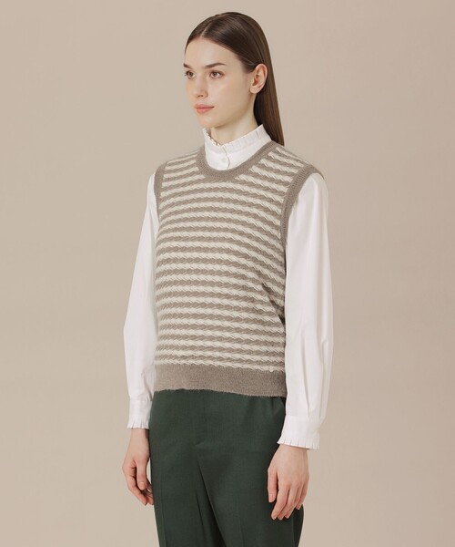 MACKINTOSH LONDON（マッキントッシュ ロンドン）の「【婦人画報11月号掲載】アルパカスレッドボーダーニットベスト（ベスト・レディース・ベージュ・38）」の5枚目の写真