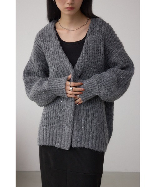 AZUL by moussy（アズールバイマウジー）の「スパンコールニットカーディガン（カーディガン/ボレロ・レディース・ブラウン/グレイッシュベージュ/杢グレー・FREE）」の4枚目の写真