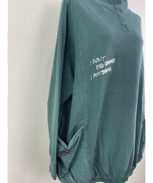 WORLD WIDE LOVE!（ワールドワイドラブ）の「ピグメント裏毛ハイネックPO（スウェット・レディース・ブラック/オフホワイト/グリーン・1）」の17枚目の写真