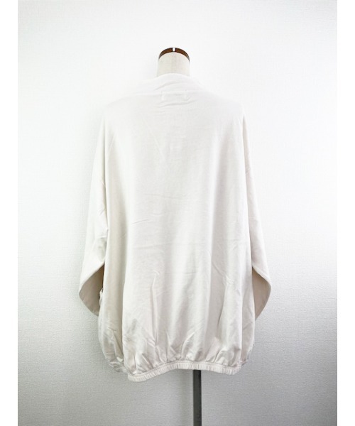 WORLD WIDE LOVE!（ワールドワイドラブ）の「ピグメント裏毛ハイネックPO（スウェット・レディース・ブラック/オフホワイト/グリーン・1）」の6枚目の写真