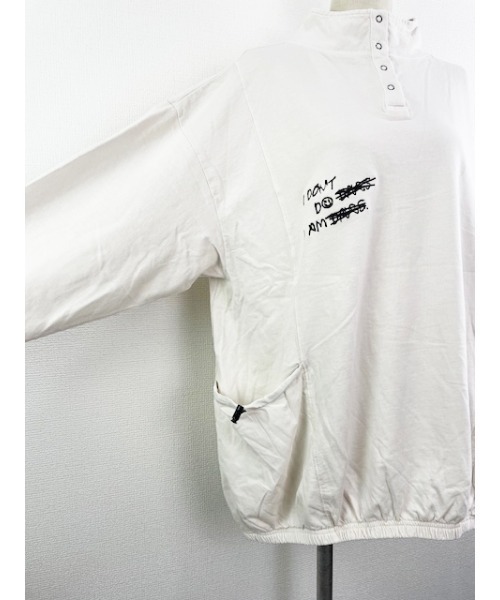 WORLD WIDE LOVE!（ワールドワイドラブ）の「ピグメント裏毛ハイネックPO（スウェット・レディース・ブラック/オフホワイト/グリーン・1）」の8枚目の写真