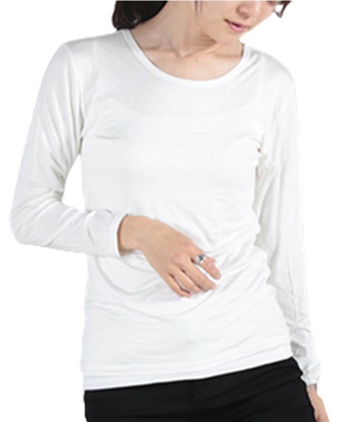 CLOVER DEPOT（クローバーデポ）の「長袖インナーTシャツ（CLOVER DEPOT）（Tシャツ/カットソー・レディース・ベージュ/バーガンディー/ホワイト/ピンク/レッド/ブルー/グレー/ブラック/アイボリー/パープル/ライトブラウン・L/M）」の15枚目の写真