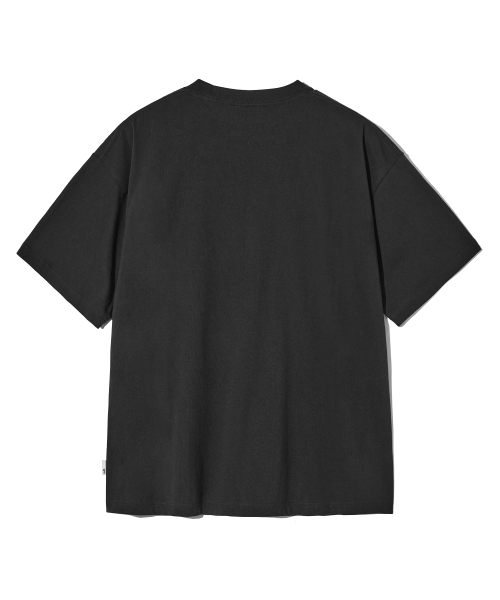 F.ILLUMINATE(フィルミネイト)の「スタライトグラフィックTシャツ-ブラック(Tシャツ/カットソー・レディース・その他・SMALL/MEDIUM/LARGE)」の2枚目の写真