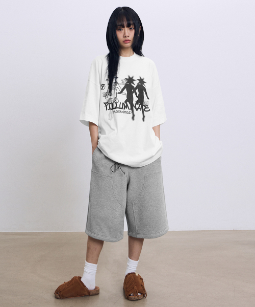 F.ILLUMINATE(フィルミネイト)の「スタライトグラフィックTシャツ-ブラック(Tシャツ/カットソー・レディース・その他・SMALL/MEDIUM/LARGE)」の6枚目の写真