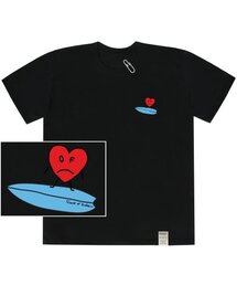 GRAVER（グレーバー）の「[UNISEX] HEART SURFBOARD WHITE CLIP SHORT SLEEVE T-SHIRT_BLACK（Tシャツ/カットソー）」