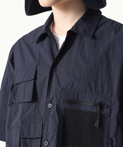 MUSINSA STANDARD（ムシンサスタンダード）の「[シティレジャー] CNオーバーサイズマルチポケット半袖シャツ[ネイビー]（シャツ/ブラウス・メンズ・その他・SMALL/MEDIUM/LARGE/X-LARGE/XX-LARGE）」の5枚目の写真