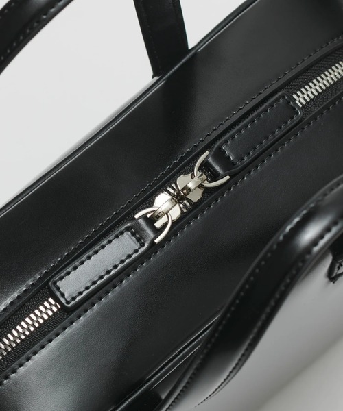 ROH SEOUL(ローソウル)の「ROH SEOUL MEDIUM TIN SQUARE TOTE BAG / MEDIUM TIN SQUARE TOTE BAG(トートバッグ・レディース・ブラック/ベージュ・FREE)」の9枚目の写真