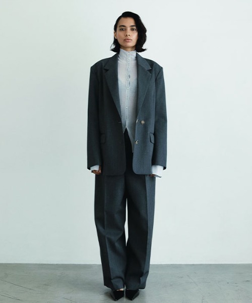 ETRE TOKYO(エトレトウキョウ)の「SANTEワンタックセンタークリースパンツ(その他パンツ・レディース・グレー/ブラウン・M/S)」の6枚目の写真