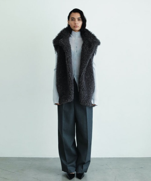 ETRE TOKYO(エトレトウキョウ)の「SANTEワンタックセンタークリースパンツ(その他パンツ・レディース・グレー/ブラウン・M/S)」の10枚目の写真