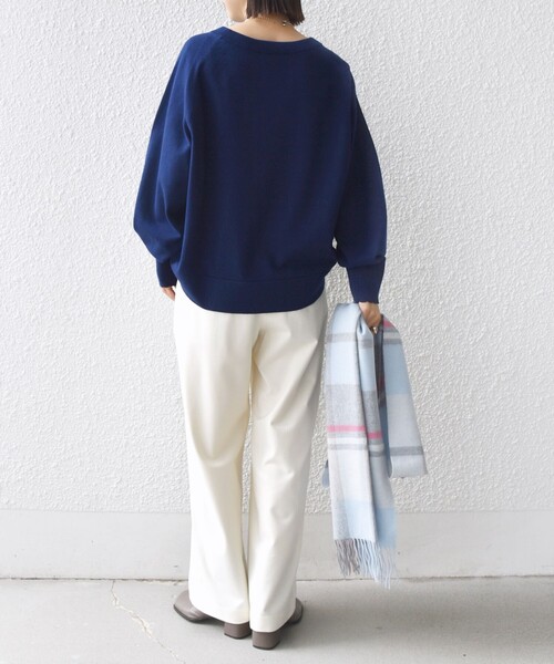 SHIPS(シップス)の「〈手洗い可能〉コットン カシミヤ混 スカラップヘム ボートネック プルオーバー(ニット/セーター・レディース・ネイビー/ベビーピンク/ナチュラル・ONE SIZE)」の22枚目の写真