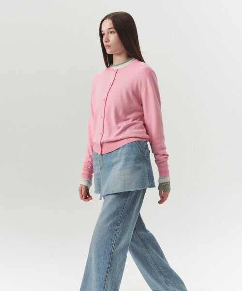LEVAR(レバー)の「Classic Round Knit Cardigan - Bubble Pink(カーディガン/ボレロ・レディース・ピンク・FREE)」の3枚目の写真