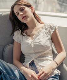 HARDCORE HAPPINESS（ハードコアハピネス）の「ウェーブシャーリングパフブラウスフラワー_ホワイト（シャツ/ブラウス）」