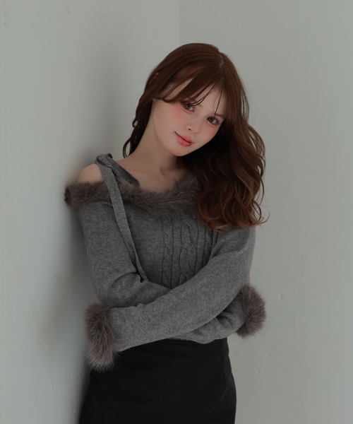 M DOLLY(エムドリー)の「fur ribbon rafia knit tops/ファーリボンラフィアニットトップス(ニット/セーター・レディース・ダークグレー/ベージュ/ブルーグレー/アイボリー・FREE)」の15枚目の写真