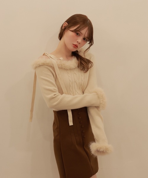 M DOLLY(エムドリー)の「fur ribbon rafia knit tops/ファーリボンラフィアニットトップス(ニット/セーター・レディース・ダークグレー/ベージュ/ブルーグレー/アイボリー・FREE)」の22枚目の写真