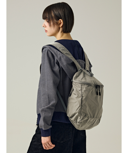 Salad bowls（サラダボール）の「500 LIP Light Backpack [GRAY]（バックパック/リュック・レディース・ライトグレー・FREE）」の9枚目の写真