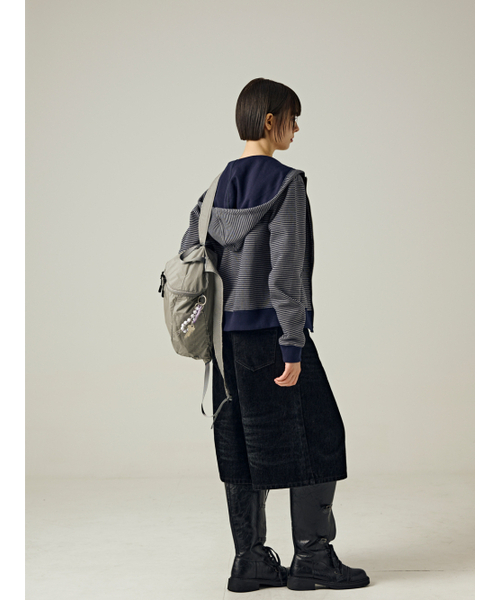 Salad bowls（サラダボール）の「500 LIP Light Backpack [GRAY]（バックパック/リュック・レディース・ライトグレー・FREE）」の11枚目の写真