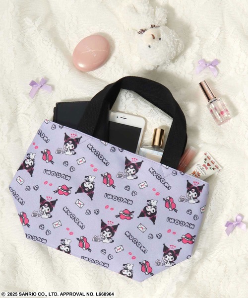 sanrio(サンリオ)の「SANRIO(サンリオ)シナモロール・クロミ 総柄プリントミニトートバッグ/ランチバッグ(トートバッグ・レディース・パープル/サックスブルー・FREE)」の18枚目の写真