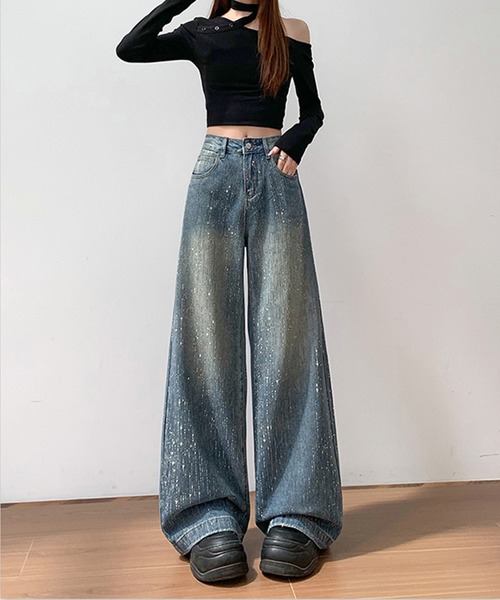 &soiree(アンドソワレ)の「ラインビジューワイドデニムパンツ(デニムパンツ・レディース・ブルー・X-SMALL/SMALL/MEDIUM/LARGE/X-LARGE)」の2枚目の写真