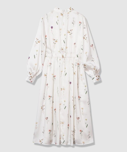 ANAYI（アナイ）の「ボタニカルサテンプリントタック ワンピース（ワンピース・レディース・ホワイト/ネイビー・34/38/36）」の17枚目の写真