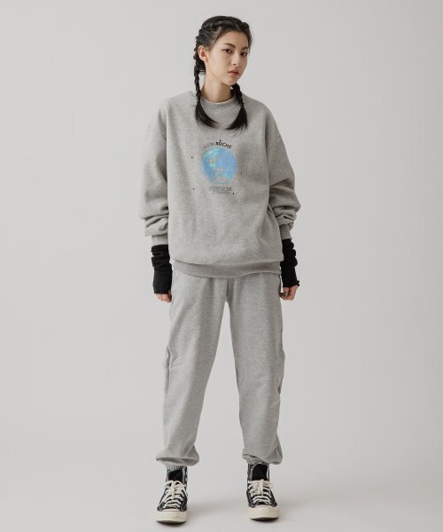 5OML（オーオーエムエル）の「地球ロゴプリントスウェット（メランジェグレー）（スウェット・レディース・その他・FREE）」の4枚目の写真