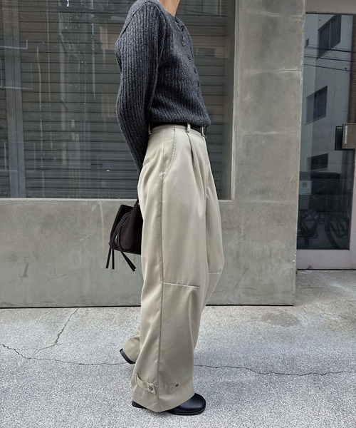 nananamoe（ナナナモエ）の「hem belt curve line loose PT（スラックス・レディース・ダークグレー/ベージュ/ブラウン・M/S）」の7枚目の写真