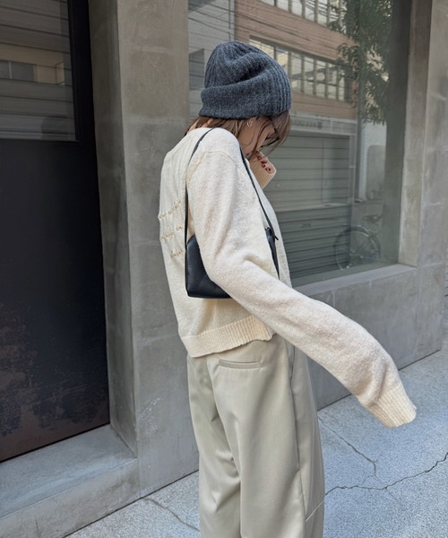 nananamoe（ナナナモエ）の「hem belt curve line loose PT（スラックス・レディース・ダークグレー/ベージュ/ブラウン・M/S）」の9枚目の写真